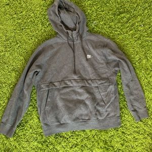 nike sweatshirt
